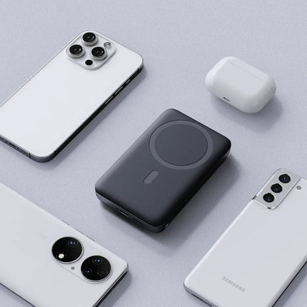 Aukey MagLinnk 10000mAh Magnetic Wireless Charging Power Bank (PB-MS02)