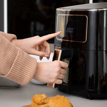 7L Digital Air Fryer (Black) 1700W, 200C, 8 Cooking Settings