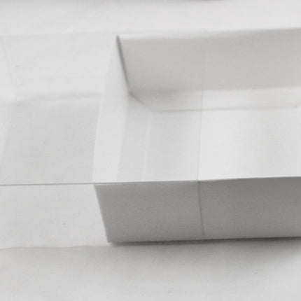 100 Pack of 8cm Square Wedding Invitation Coaster Favor Function product Presentation Cookie Biscuit Patisserie Gift Box - 2cm deep - White Card with Clear Slide On PVC Lid