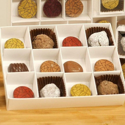 10 Pack of White Card Chocolate Sweet Soap Product Retail Gift Box - 12 bay 4x4x3cm Compartments  - Clear Slide On Lid - 16x12x3cm