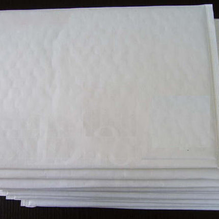 50 Wholesale Pack of 34*24cm White Padded Mailer Bag Envelope