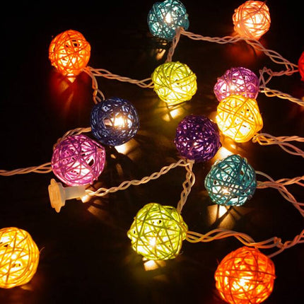 1 Set of Multi Coloured 5cm Rattan Cane 50 Ball Battery Powered LONG 5m String Lights Christmas Gift Home Wedding Party Bedroom Decoration Table Centrepiece