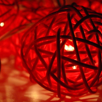1 Set of Red 5cm Rattan Cane 20 Ball Battery Powered 3m String Lights Christmas Gift Home Wedding Party Bedroom Decoration Table Centrepiece