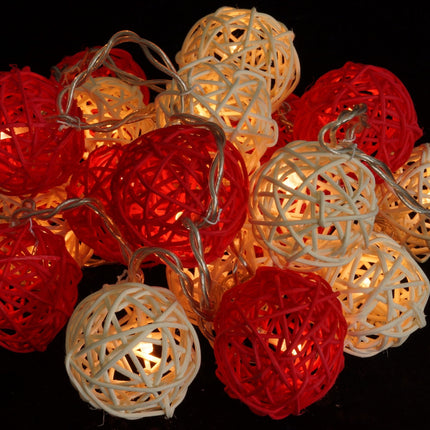 1 Set of Red and White5cm Rattan Cane 20 Ball Battery Powered 3m String Lights Christmas Gift Home Wedding Party Bedroom Decoration Table Centrepiece