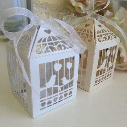 50 Piece Pack - White Dove Bird Heart Wedding Bomboniere Favor Lolly Gift Card Box