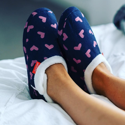ARCHLINE Orthotic Slippers CLOSED Arch Scuffs Moccasins Pain Relief in Navy Hearts - EUR40