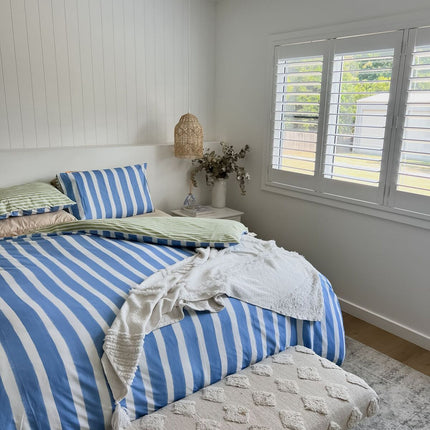 100% Cotton Duvet Quilt Cover Set w/ 2 Pillow Cases in Reversible Blue/Green/White Stripe - Super King
