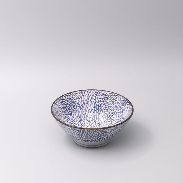 Udon Bowl 17.5cm Chrysanthemum Design