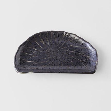 Plate D Shaped 21cm Charcoal Net Design
