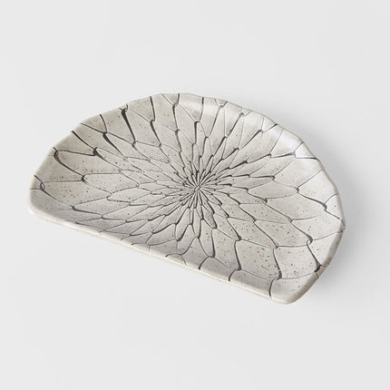 Plate D Shaped 21cm Grey Net Design