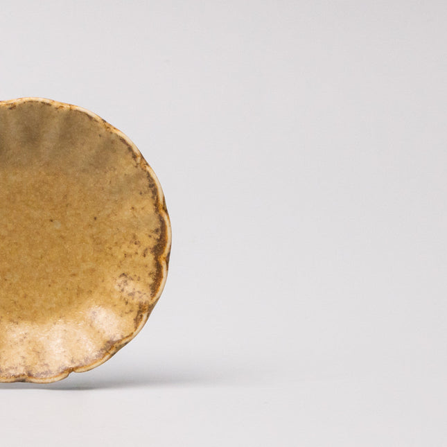 Sauce Dish 8cm Scallop Ochre Fade Glaze