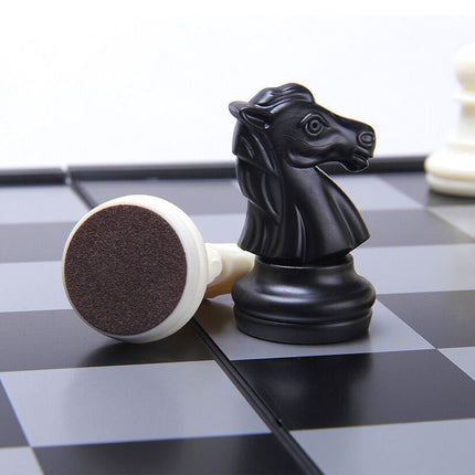 Chess game set with magnet box - Gold and Silver